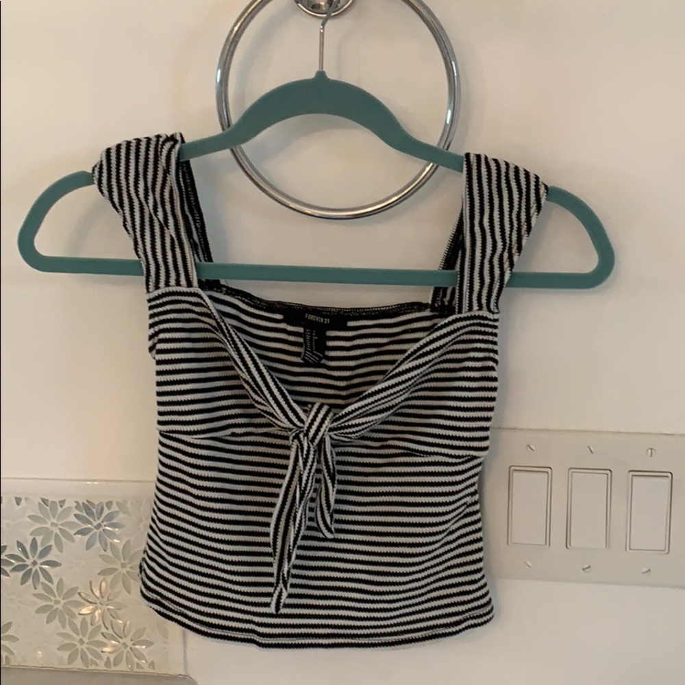 Forever 21 Black & White Striped Crop Top